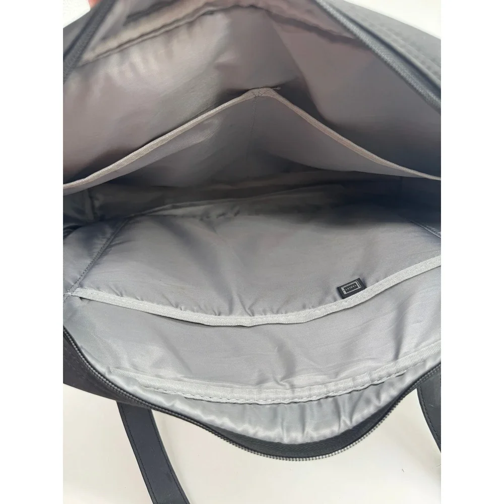Samsonite black quilted